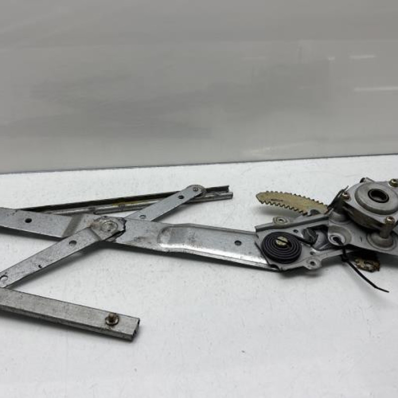 Leve vitre electrique avant gauche NISSAN PATROL 1 Photo n°1