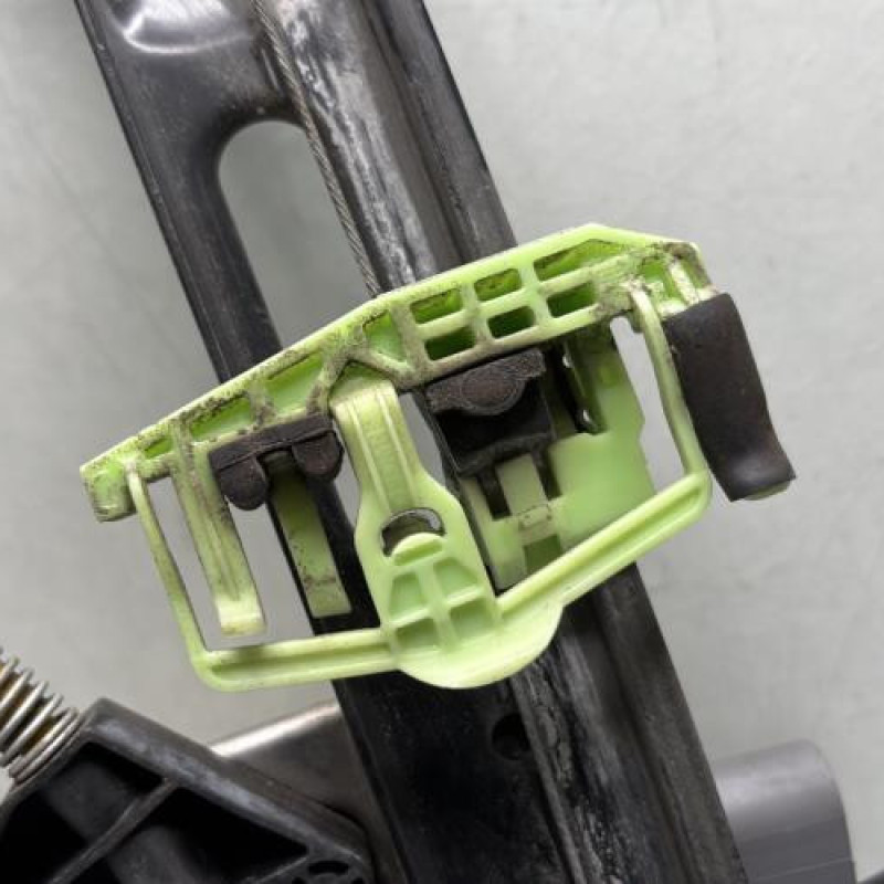 Leve vitre electrique avant gauche BMW SERIE 3 E46 Photo n°8