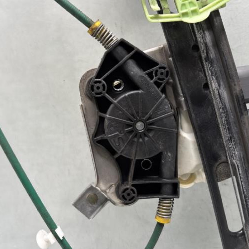 Leve vitre electrique avant gauche BMW SERIE 3 E46 Photo n°10