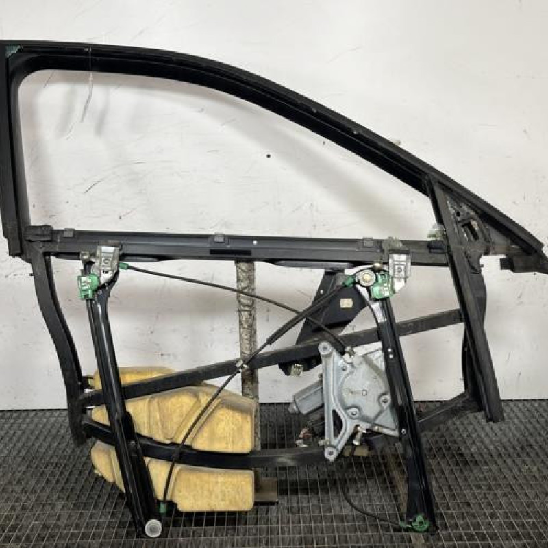 Leve vitre electrique avant droit AUDI A4 1 Photo n°1