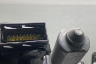 Leve vitre electrique avant droit VOLKSWAGEN PASSAT 3