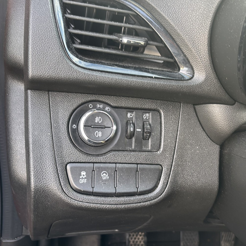 OPEL KARL 1.0i - 12V Photo n°16