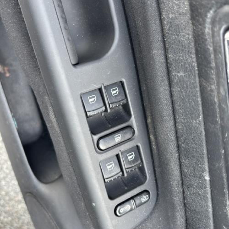 Cremaillere assistee VOLKSWAGEN GOLF 4 Photo n°10