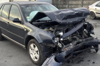 Pivot de moyeu avant gauche VOLKSWAGEN GOLF 4