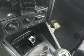 Pivot de moyeu avant gauche VOLKSWAGEN GOLF 4