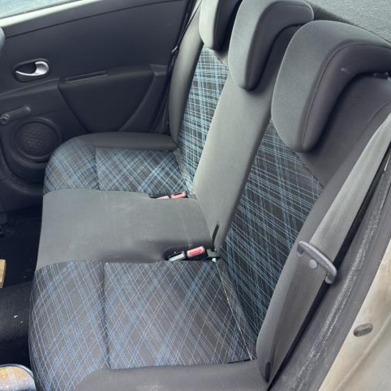 Moteur RENAULT CLIO 3 Photo n°12