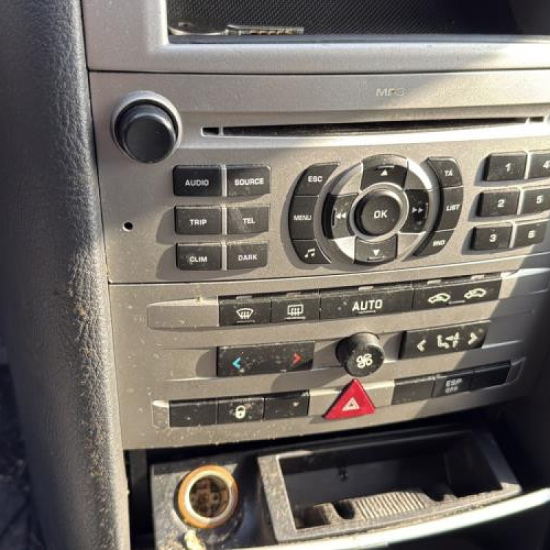 Feu arriere principal gauche (feux) PEUGEOT 407 Photo n°19