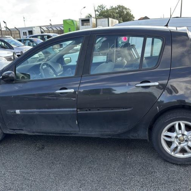 Aile avant droit RENAULT CLIO 3 Photo n°11