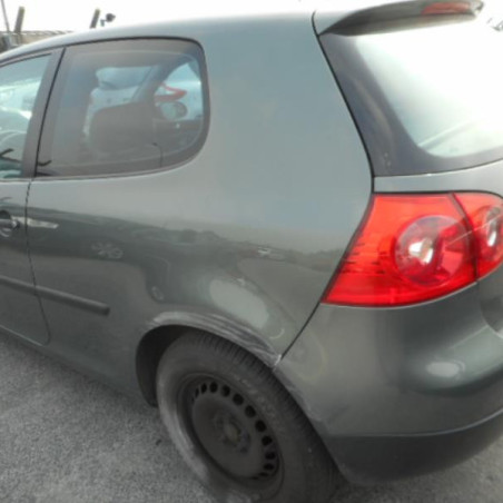 Moteur VOLKSWAGEN GOLF 5 Photo n°1