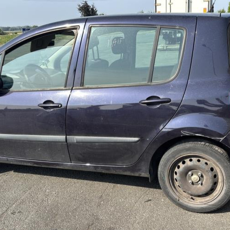 Moteur RENAULT MODUS Photo n°6