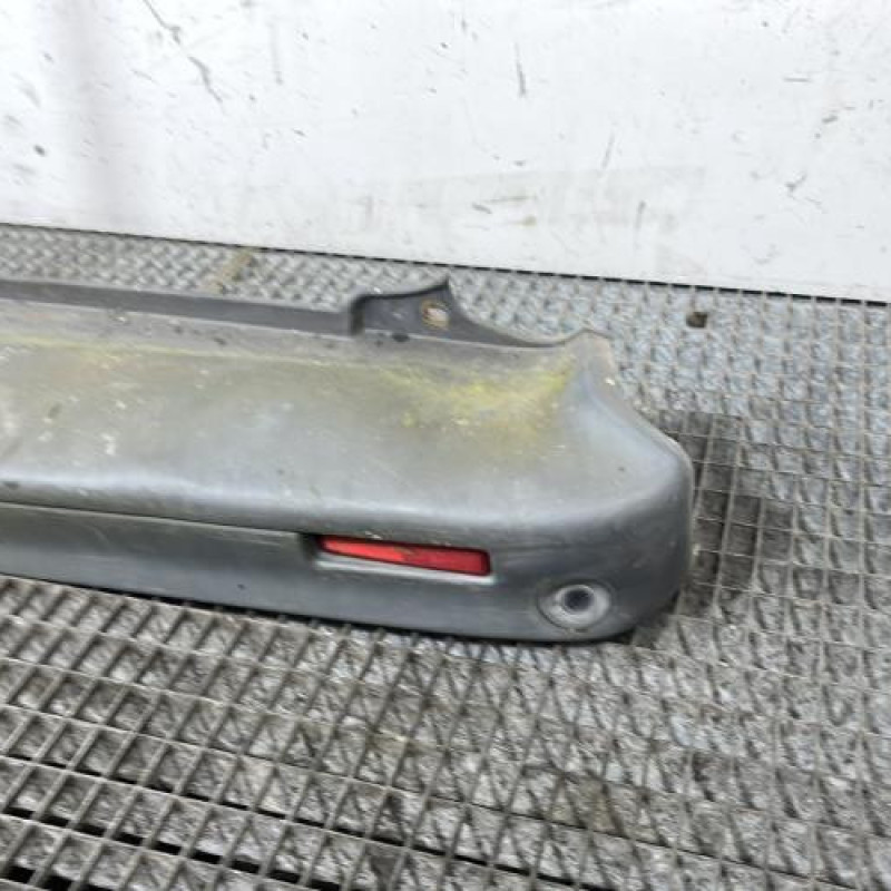 Pare choc arriere RENAULT TRAFIC 2 Photo n°3