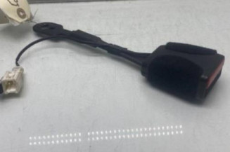 Attache ceinture avant gauche PEUGEOT 508 1