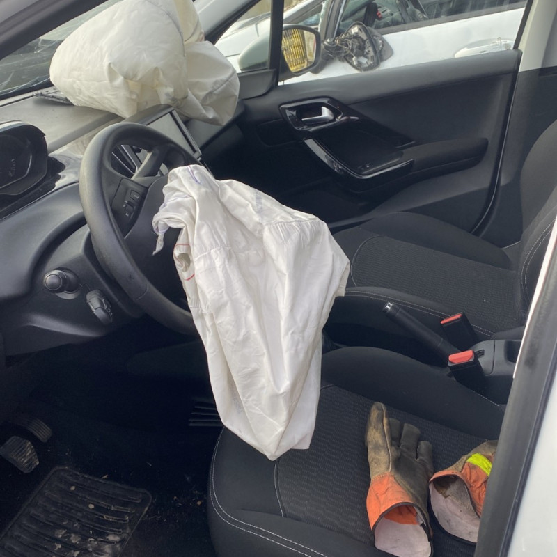 PEUGEOT 208 1 PHASE 2 1.6 BLUE HDI - 8V TURBO Photo n°7