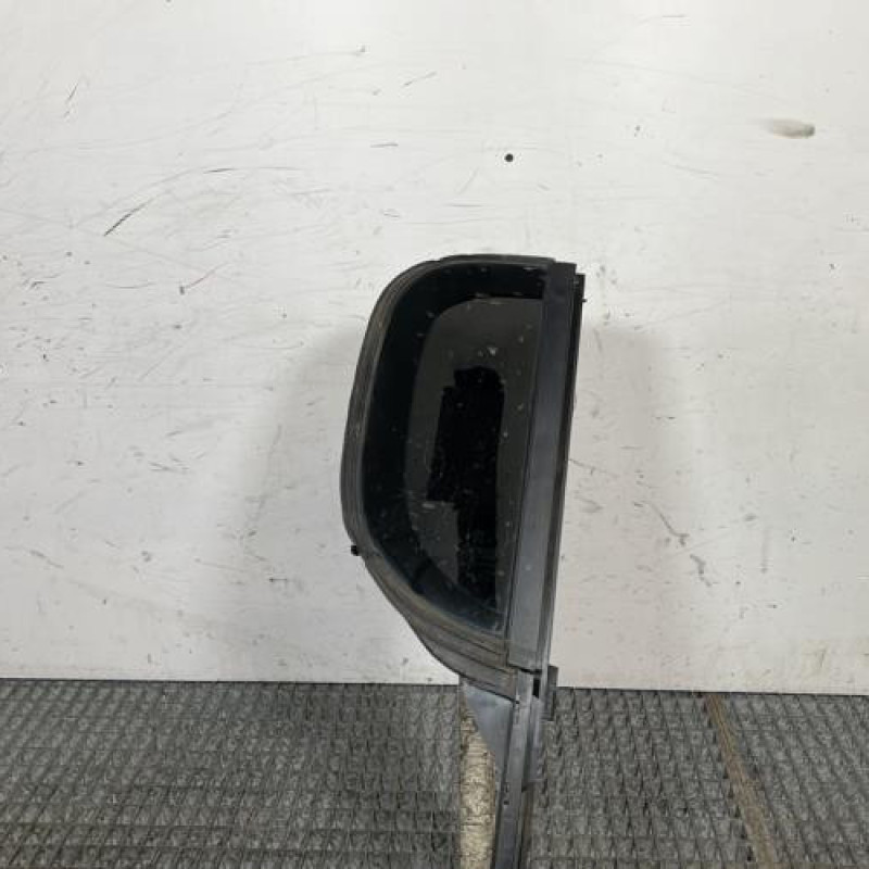 Custode arriere droit (porte) PEUGEOT 308 2 Photo n°1