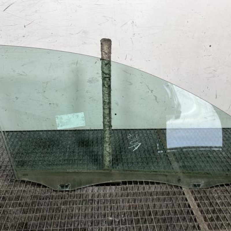 Vitre avant gauche VOLKSWAGEN GOLF 6 Photo n°4