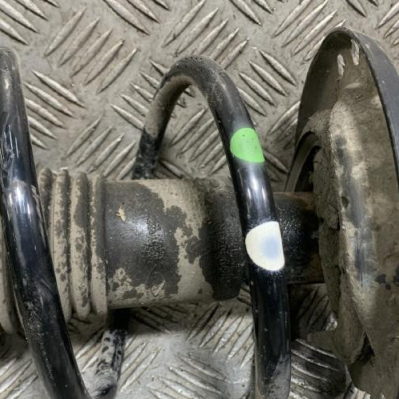 Amortisseur avant droit DACIA SANDERO 2 Photo n°2