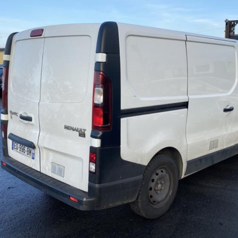 Trappe d'essence RENAULT TRAFIC 3 COURT Photo n°8