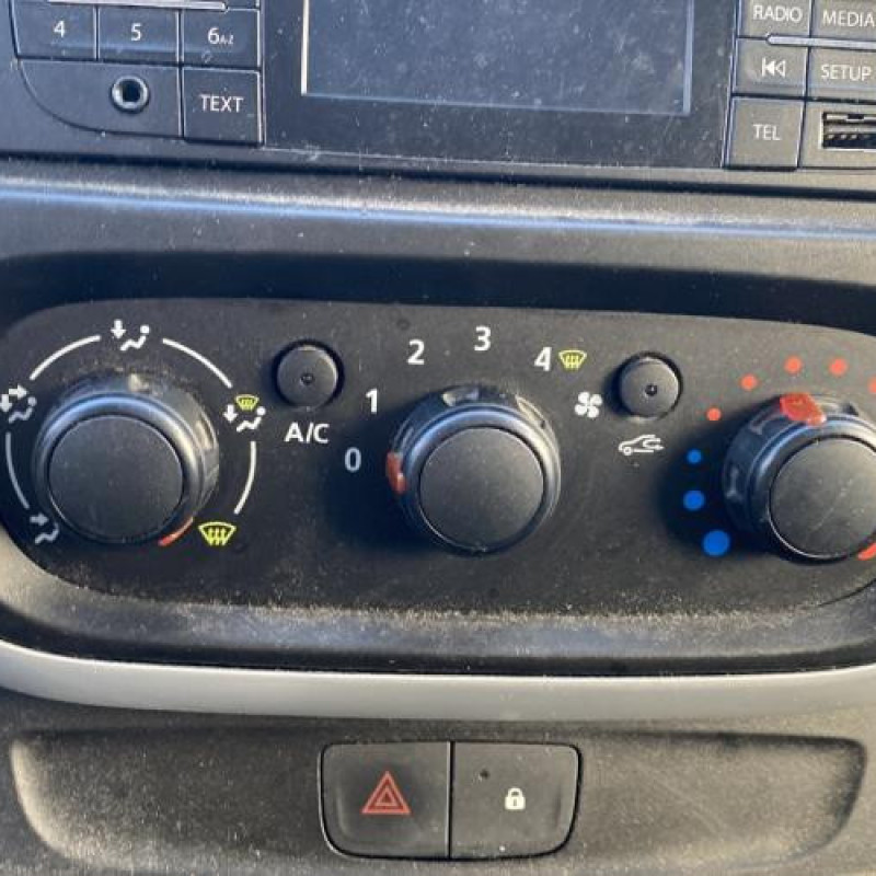 Trappe d'essence RENAULT TRAFIC 3 COURT Photo n°12