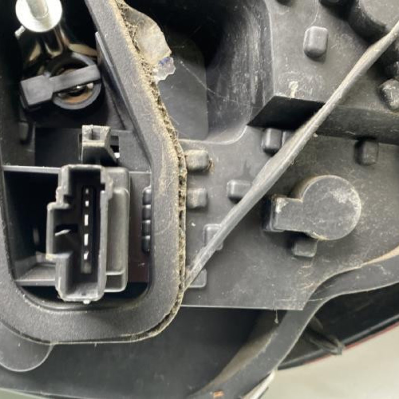 Feu arriere principal gauche (feux) CITROEN DS3 Photo n°3