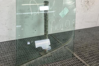 Vitre avant gauche RENAULT TRAFIC 2