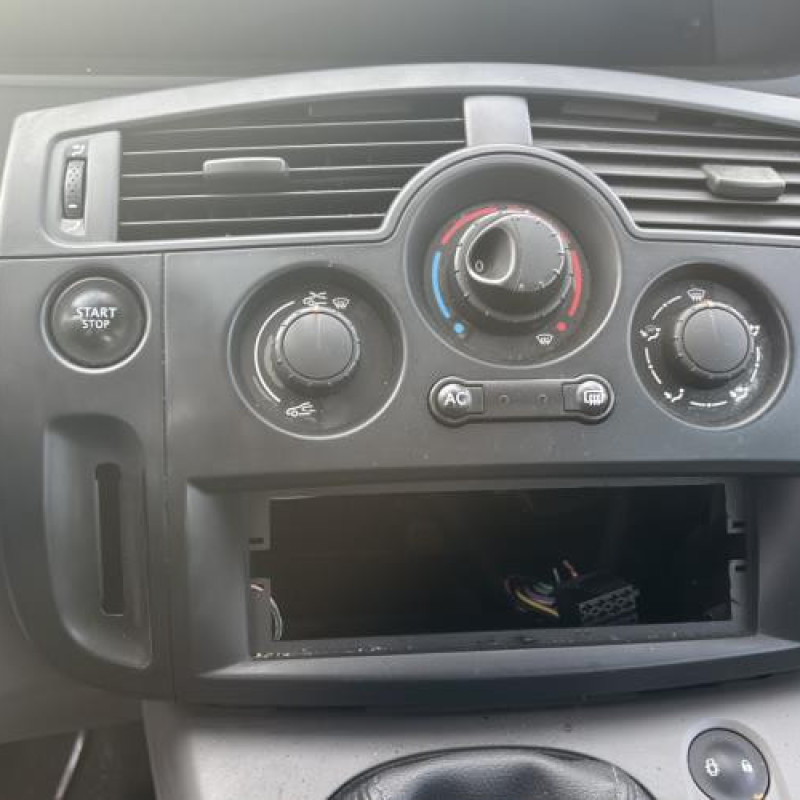 Feu arriere principal gauche (feux) RENAULT SCENIC 2 Photo n°20