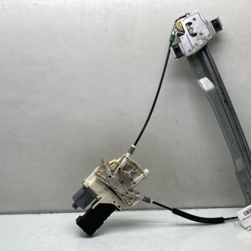 Leve vitre electrique avant gauche PEUGEOT 407 Photo n°1