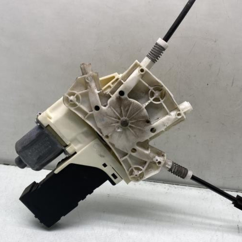 Leve vitre electrique avant gauche PEUGEOT 407 Photo n°4