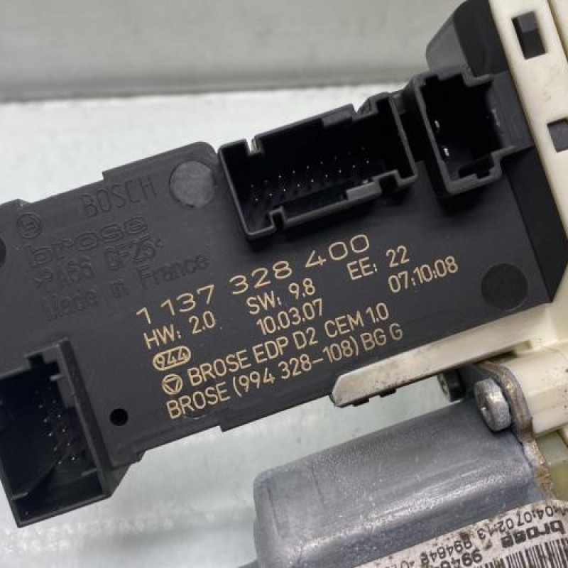 Leve vitre electrique avant gauche PEUGEOT 407 Photo n°6