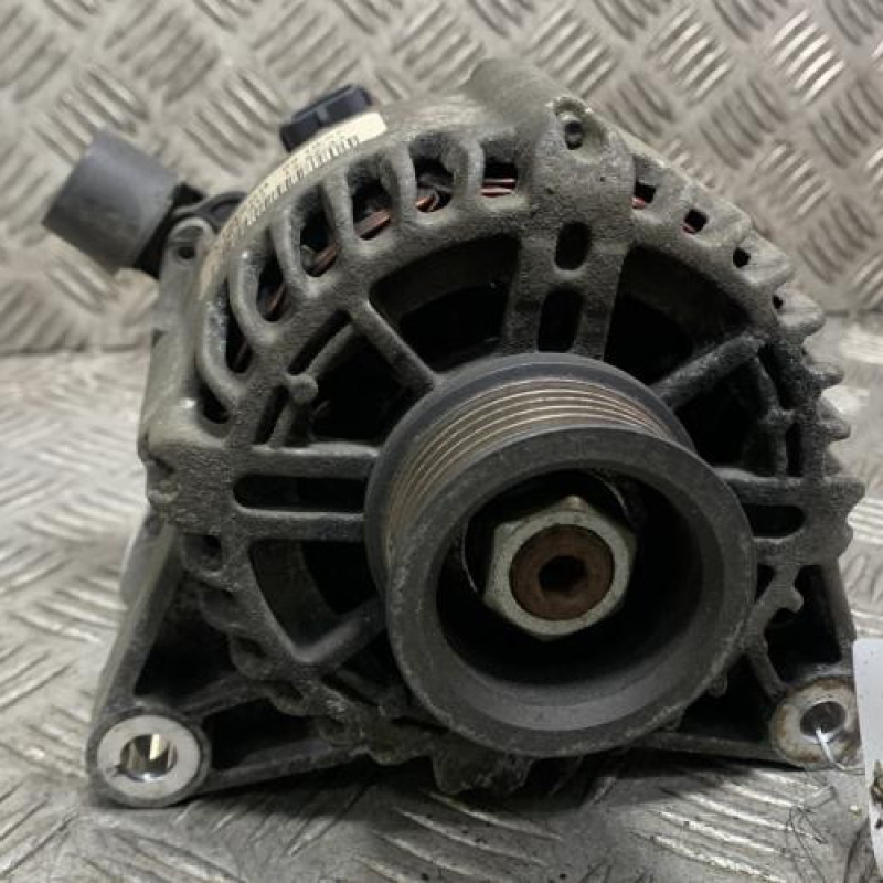 Alternateur FORD FUSION Photo n°1
