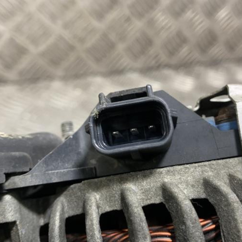 Alternateur FORD FUSION Photo n°3