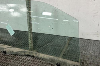 Vitre avant droit DS DS3