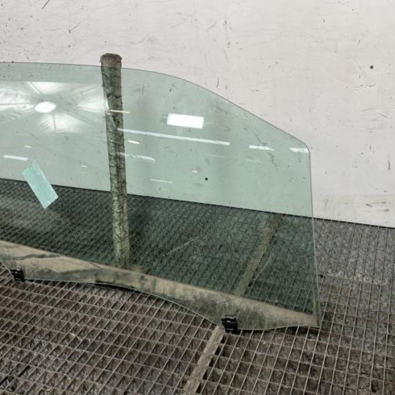 Vitre avant droit DS DS3 Photo n°2