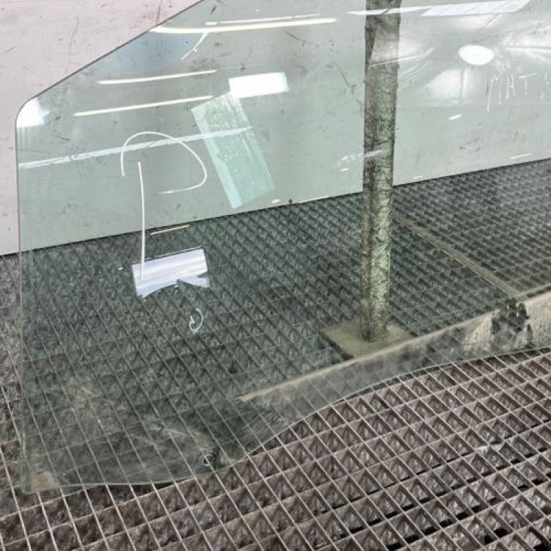 Vitre avant gauche DS DS3 Photo n°2