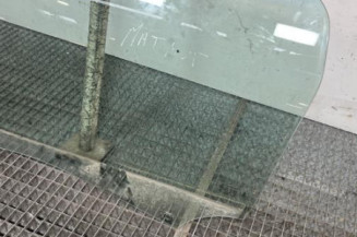 Vitre avant gauche DS DS3