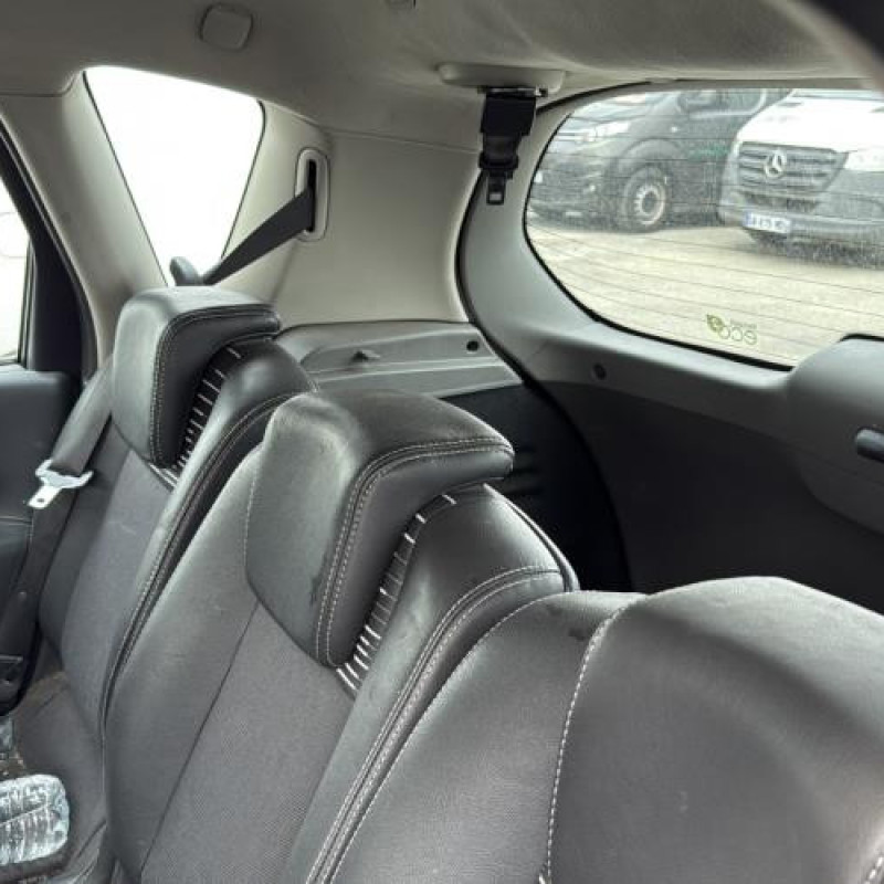 Moteur RENAULT SCENIC 2 Photo n°17