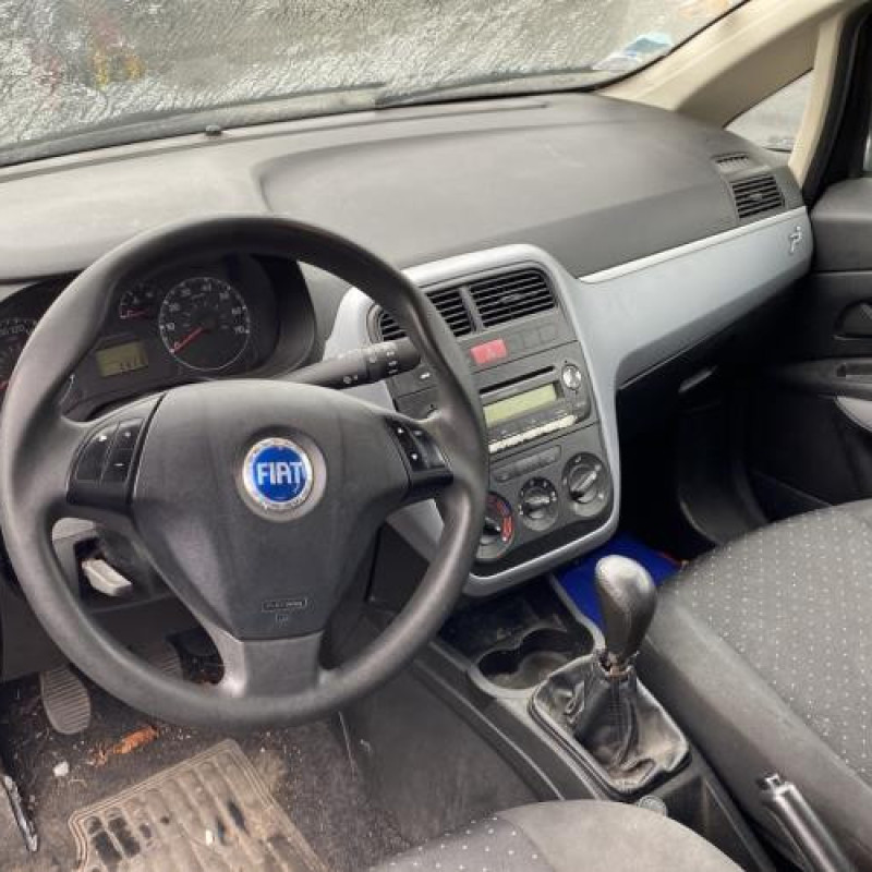 Moteur FIAT GRANDE PUNTO Photo n°12