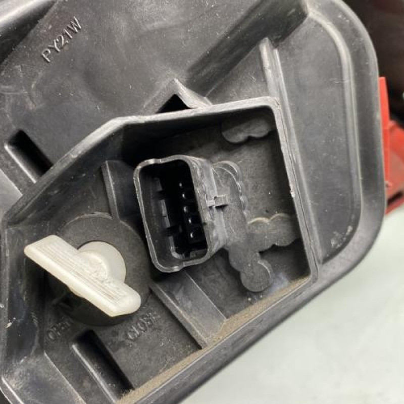 Feu arriere principal droit (feux) RENAULT MEGANE 2 Photo n°3