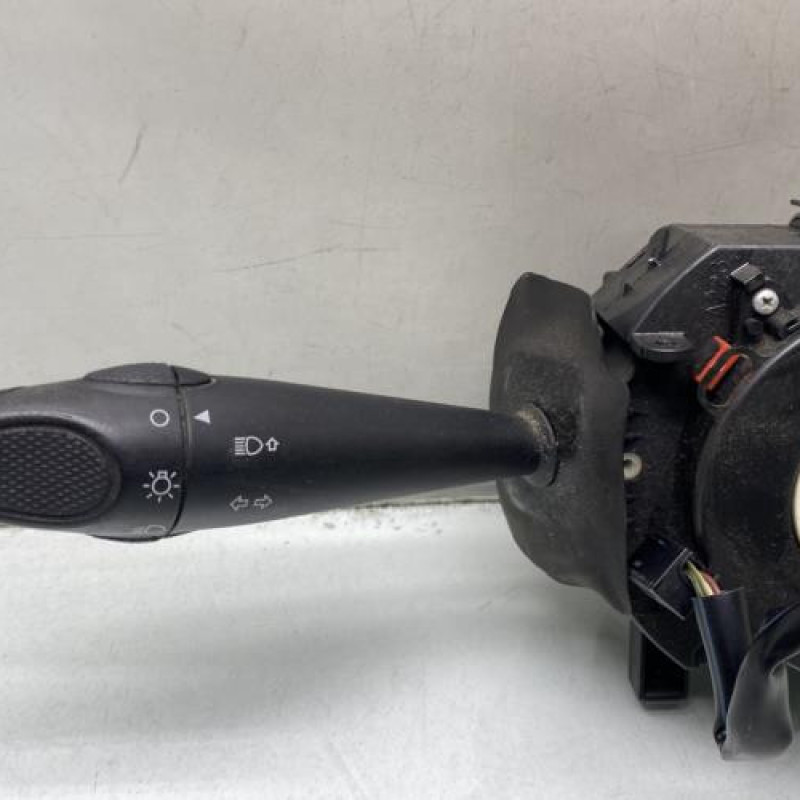 Com (Bloc Contacteur Tournant+Commodo Essuie Glace+Commodo Phare) FIAT MULTIPLA Photo n°3