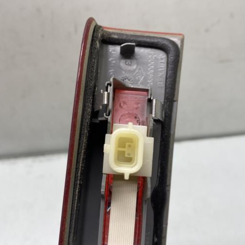 Feu arriere stop central RENAULT SCENIC 3 Photo n°3