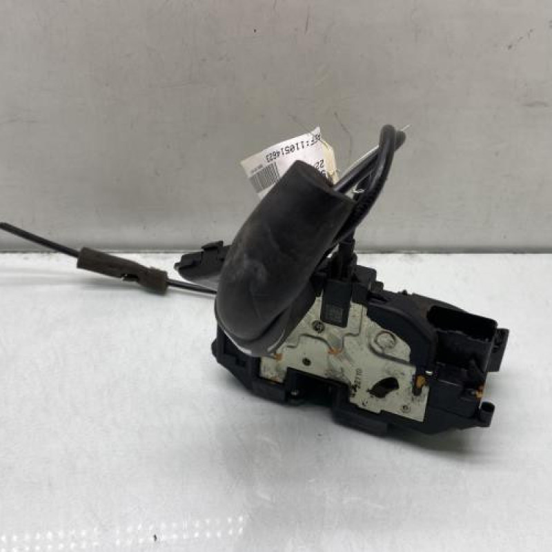 Serrure arriere gauche RENAULT SCENIC 3 Photo n°6