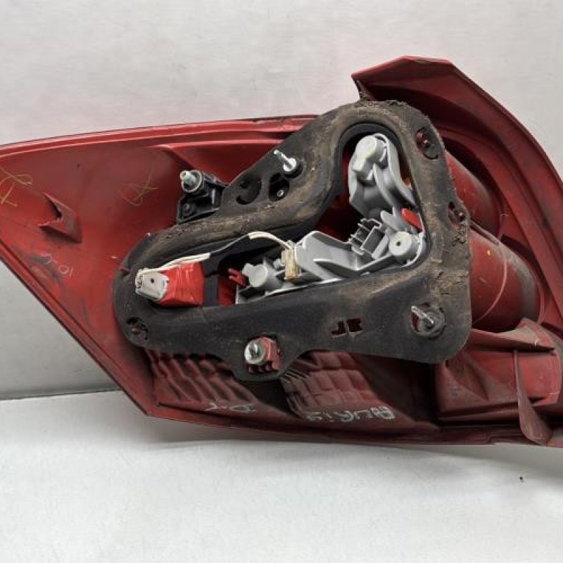 Feu arriere principal droit (feux) TOYOTA AURIS 1 Photo n°2