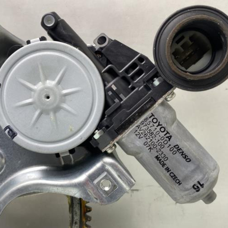 Leve vitre electrique avant droit TOYOTA AURIS 1 Photo n°2