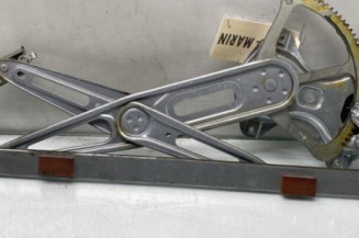 Leve vitre electrique avant droit TOYOTA AURIS 1