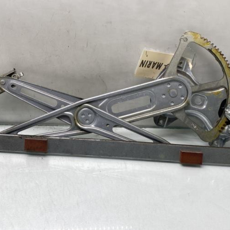 Leve vitre electrique avant droit TOYOTA AURIS 1 Photo n°4