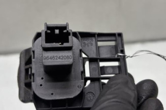 Bouton de coffre PEUGEOT 407