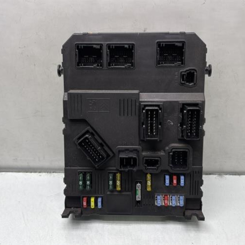 Boitier BSI PEUGEOT 407 Photo n°1