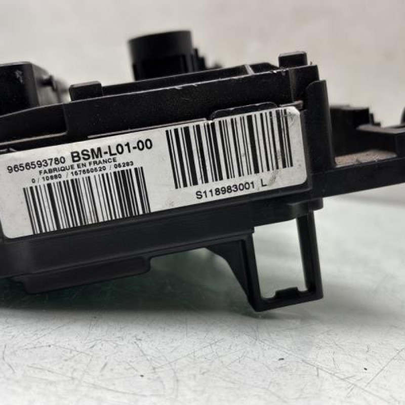 Boitier servitude moteur (BSM) PEUGEOT 407 Photo n°5