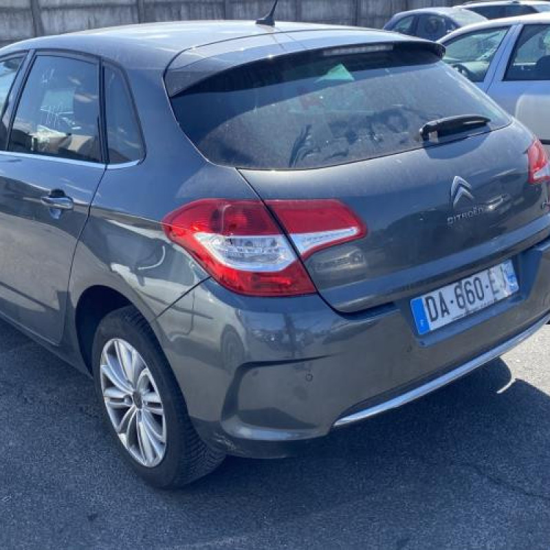 Pare choc arriere CITROEN C4 2 Photo n°11