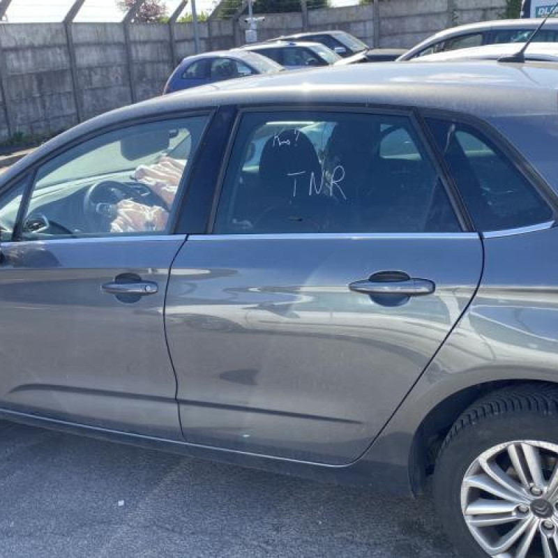 Pare choc arriere CITROEN C4 2 Photo n°14