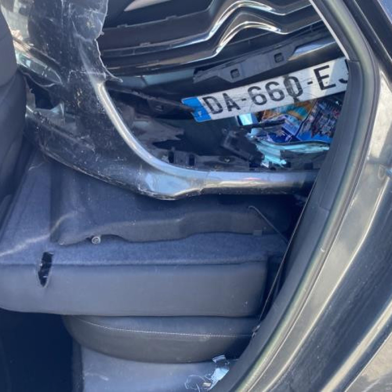 Pare choc arriere CITROEN C4 2 Photo n°20